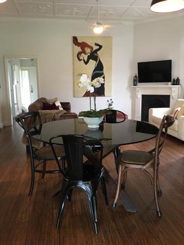 Lindas Cottage At The Hunter - C Tourism 6