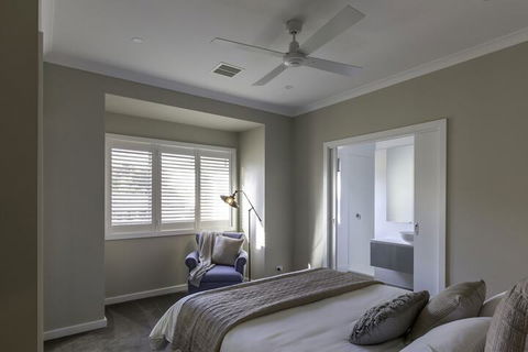 Winter Home - Our Place At Bright - C Tourism 7