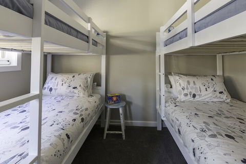 Winter Home - Our Place At Bright - C Tourism 4