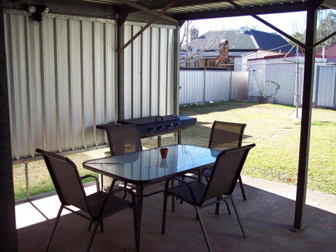 Browncoat Cottage Mudgee - C Tourism 1