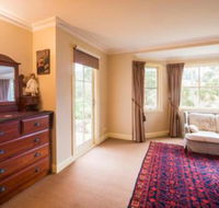 Wattle Grove Homestead Bed  Breakfast - C Tourism