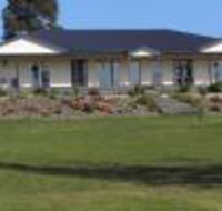 Nyora Lodge B  B - C Tourism