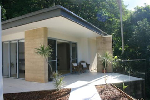 The Luxury Eco Rainforest Retreat - C Tourism 0