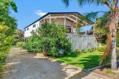 Zephyr Shores - C Tourism 1