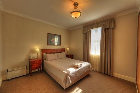 Grace's Spa Cottage - C Tourism 6