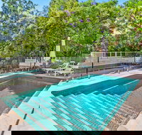 Hamptons Hideaway at the Cove - C Tourism