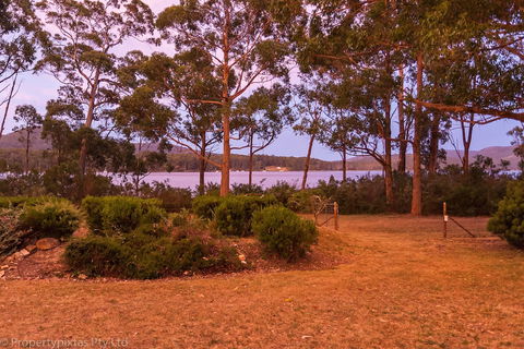 Bay Retreat Port Arthur - C Tourism 0
