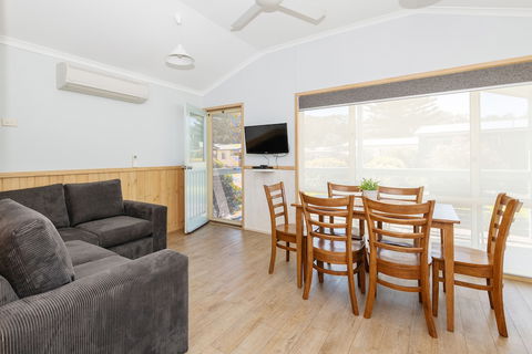 Holiday Haven Lake Tabourie - C Tourism 4