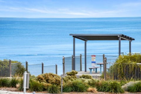 Bayside - C Tourism 0