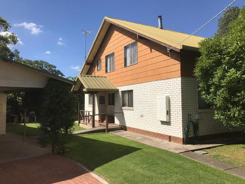 Lakeside Chalet & Studio - C Tourism 5