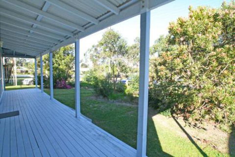South Sussexs Blue Cottage - C Tourism 5