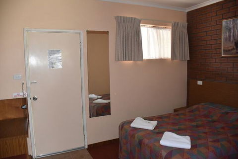 Valley Views Motel & Chalets - C Tourism 7