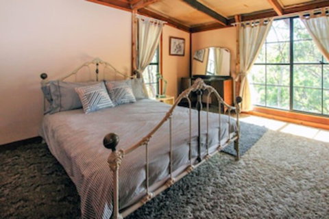 Shady Creek Eco Cabin - C Tourism 0