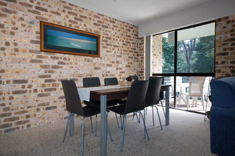 Bay Parklands Unit 44 / 2 Gowrie Avenue - C Tourism 4