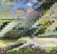 Hillside House - C Tourism