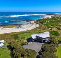 HEARNS BEACH HOUSE - C Tourism