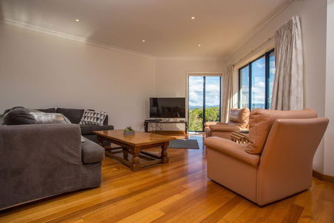 Kara Yaringa On Hill Street - C Tourism 1