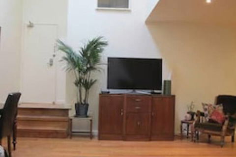 MONIKA, 1BDR Collingwood Apartment - C Tourism 2