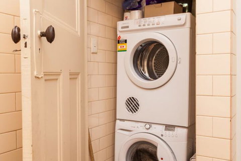 MADELINE, 1BDR Fitzroy Apartment - C Tourism 2