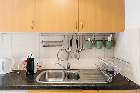 NAOMI, 2BDR South Melbourne Apartment - C Tourism 2