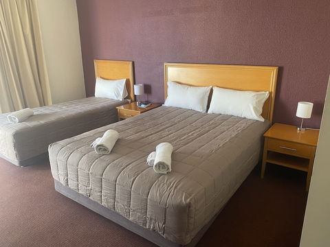Horse And Jockey Hotel Motel - C Tourism 5