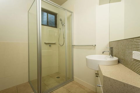 'Rolling Waves 2' On Ocean Drive - C Tourism 3