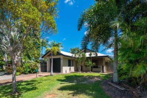Cable Cottage Holiday Home - C Tourism 2