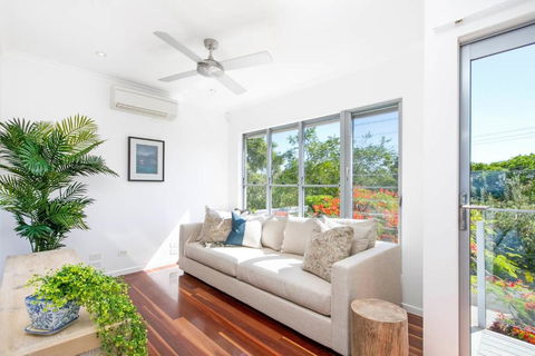 42 Bryan Street - C Tourism 1