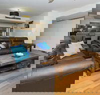 Maggies Beachfront Apt. 4