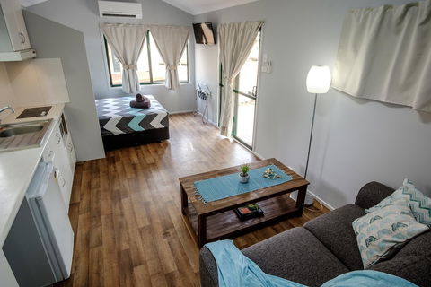 Kimberleyland Waterfront Holiday Park - C Tourism 4