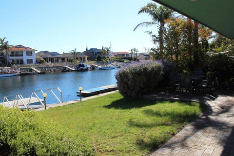 Relax At The Marina - C Tourism 5