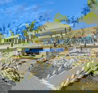 Lakehouse Family Oasis - C Tourism