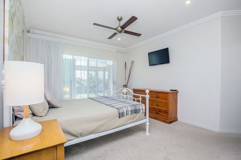 Lakehouse Family Oasis - C Tourism 2