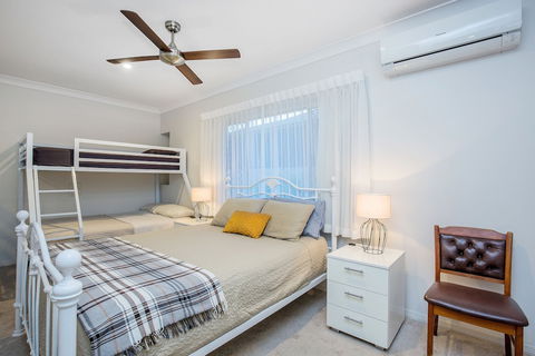 Lakehouse Family Oasis - C Tourism 1