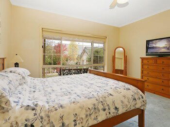 Alpine Mist - Spacious 5 Bedroom Home - C Tourism 3