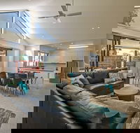 Sails on Chapel - C Tourism