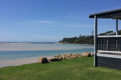 Dolphins Point Tourist Park - C Tourism 0