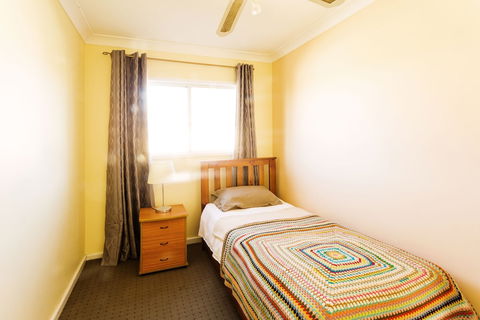 Coal D' Vine Cottage - Cessnock NSW - C Tourism 4