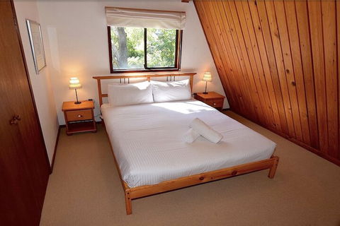 Sublime Cedar Lodge Leura - C Tourism 4