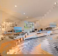 Broughton By The Beach - C Tourism