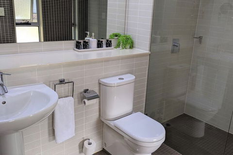 Jewel In The Crowne - C Tourism 3