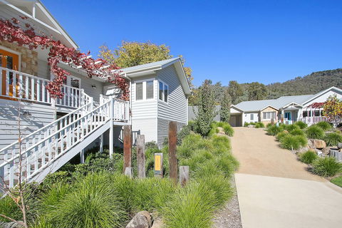 Autumn Home - Our Place At Bright - C Tourism 1