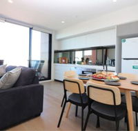 Queen of Northcote Views Rejuvenate Stays - C Tourism