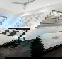 Sunrise Executive 5 Bedroom Home - C Tourism