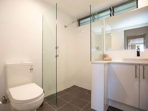 Lagoon 201 On Hamilton Island - C Tourism 5