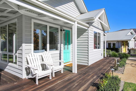 Spring Home - Our Place At Bright - C Tourism 4