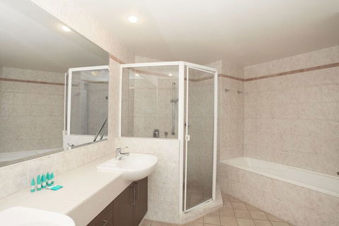 Holiday Holiday Sun City Apartments - C Tourism 2