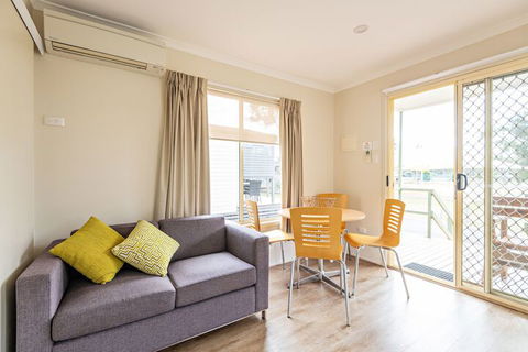 Holiday Haven Lake Conjola - C Tourism 3
