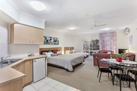 Zenith Studio Unit 3, 10 Messines Street - C Tourism 0