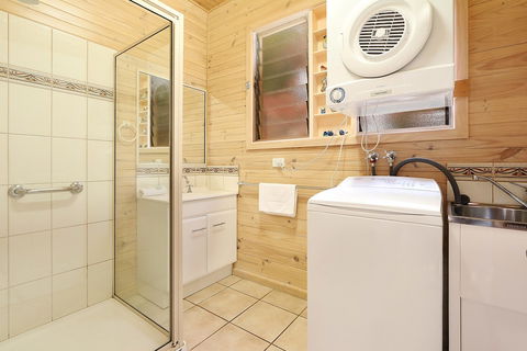 Blue Wren Cottage 3 Bedroom 2 Bath - C Tourism 6